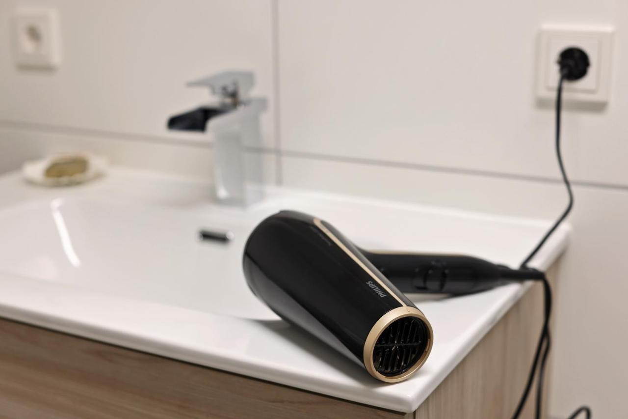 Modern Und Neu, Ausstattung Mit Kaffeevollautomat, 2x Netflix-tv, Lueftungsanlage, Geschirrspueler * Wallerfangen